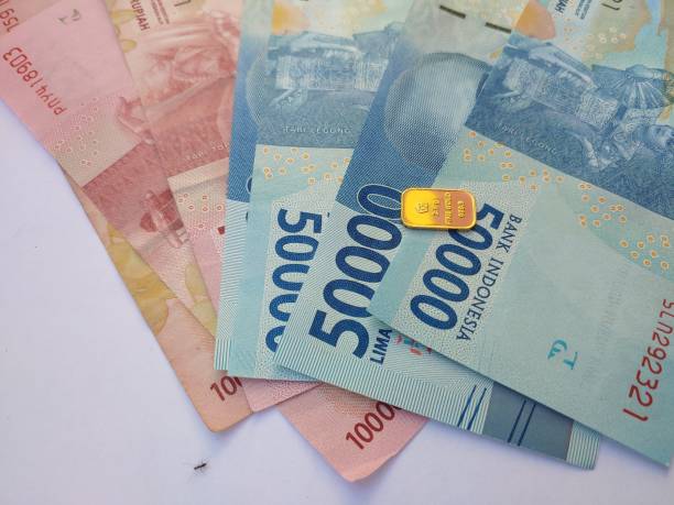 HARGA EMAS HARI INI 4 MARET 2026 TURUN TAJAM! Antam Anjlok Rp77 Ribu, Saatnya Borong?