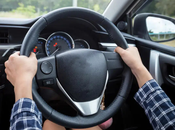 5 Penyebab Setir Mobil Terasa Berat, Tanda Gangguan Kemudi