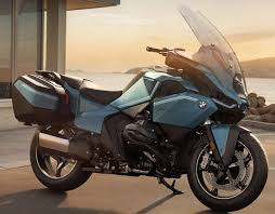 BMW Motorrad Merilis R1300 RT dan R1300 RS Terbaru
