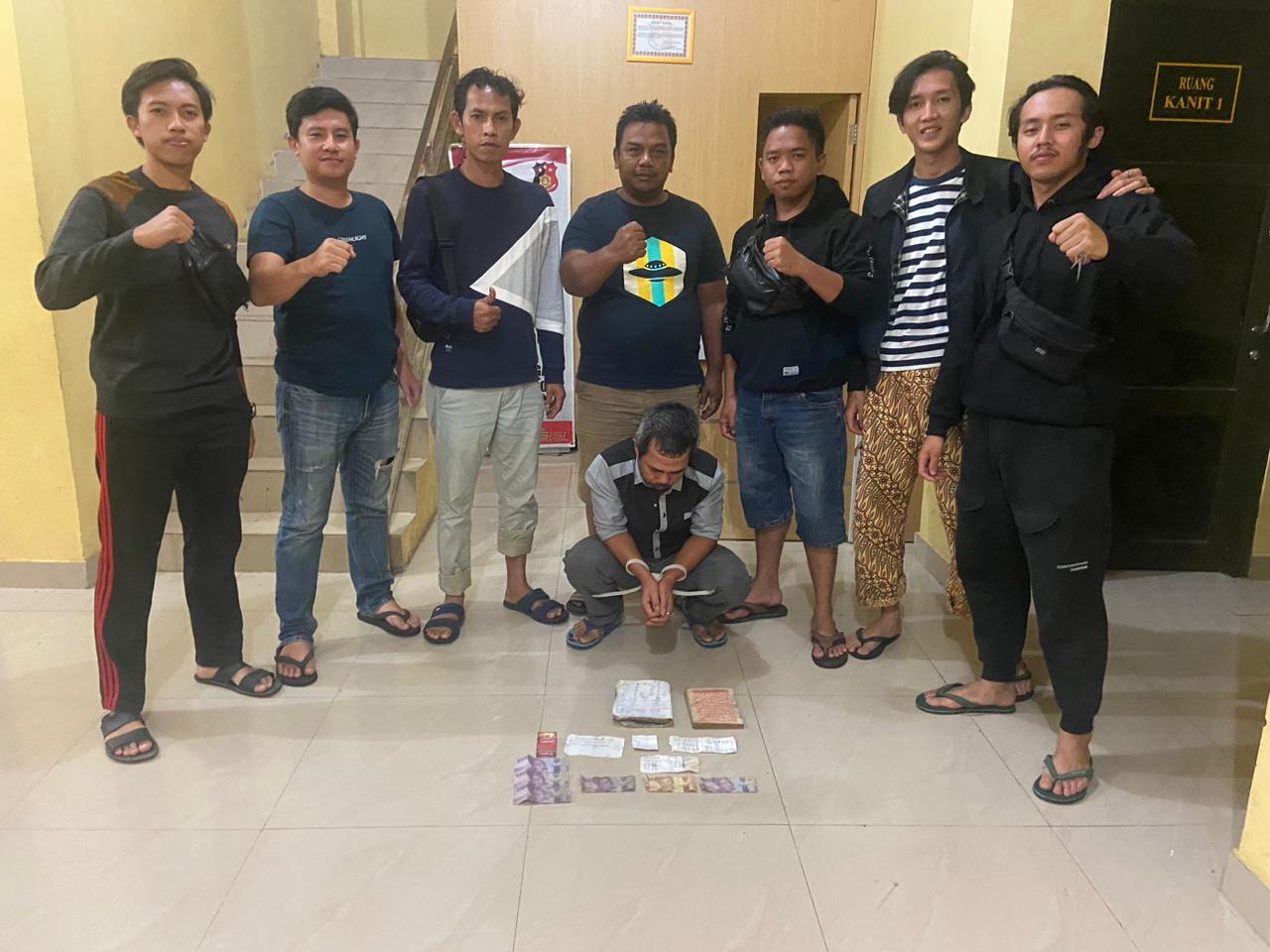 Pedagang Gorengan yang Nyambi Jadi Bandar Togel Diringkus Polisi 