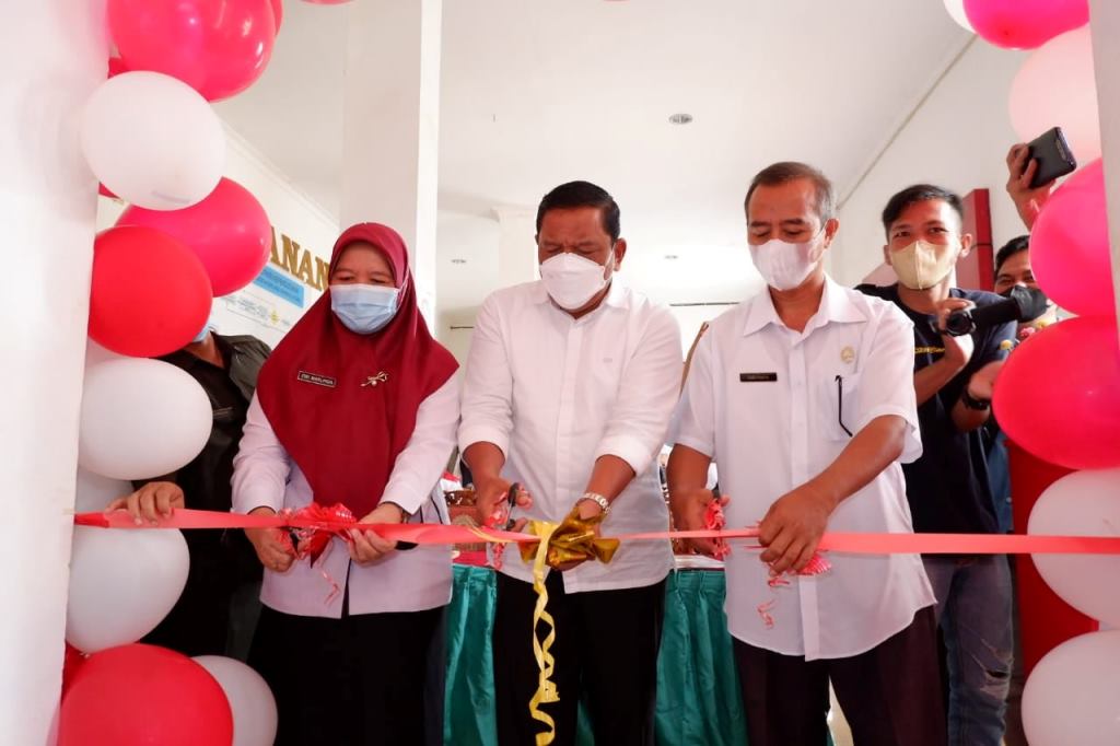 Bupati Mi'an Launching Pojok Baca Digital