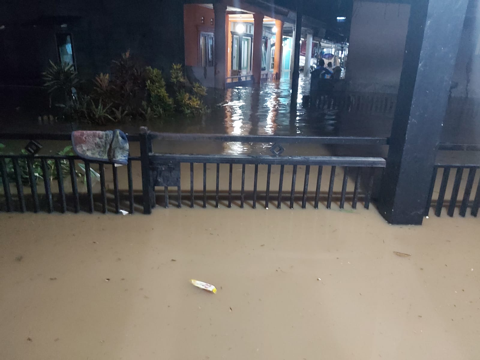 Hujan 3 Jam, Ratusan Rumah Terendam Banjir