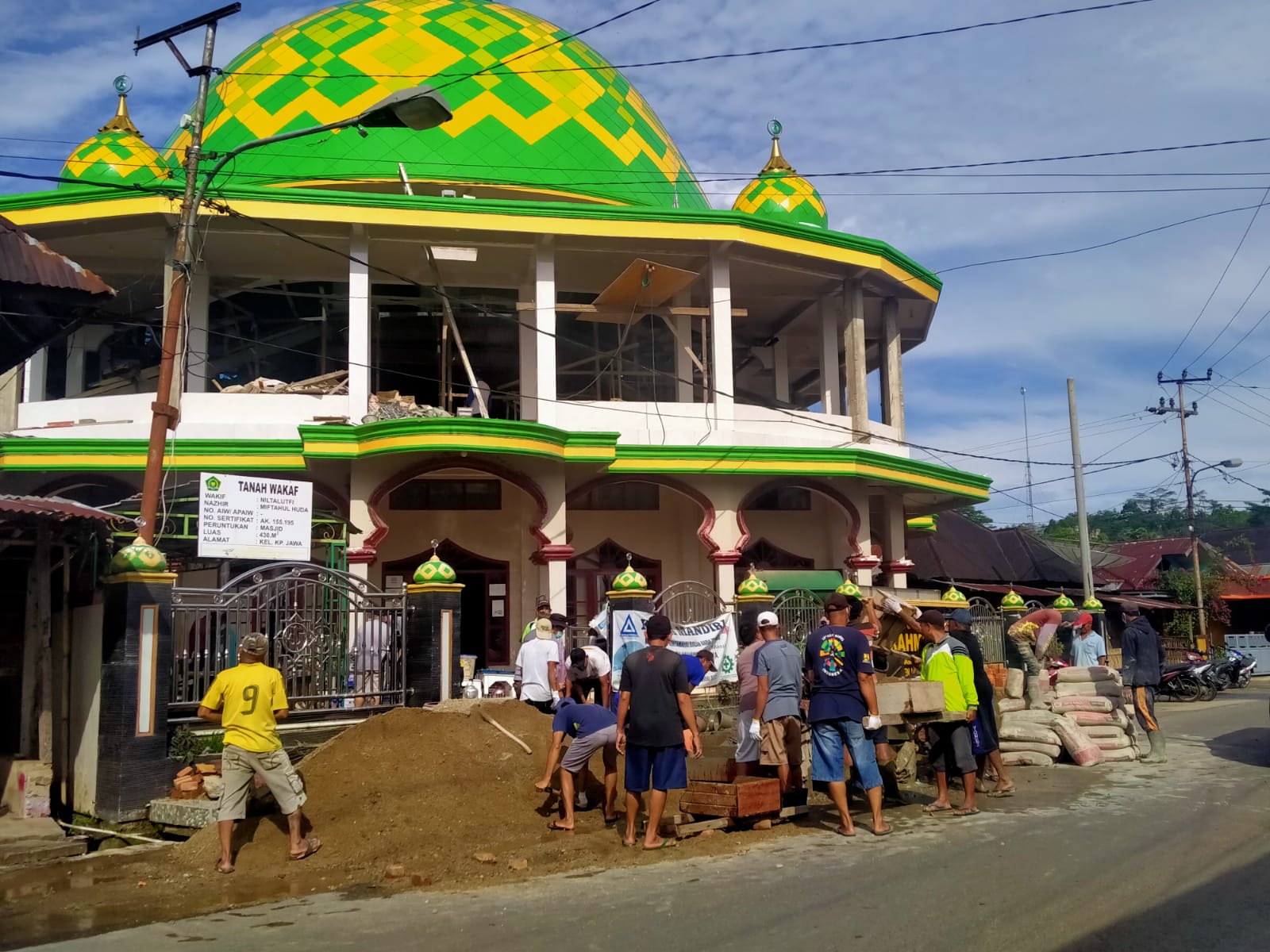 Belum Rampung, Kelurahan Tingkatkan Goro Masjid