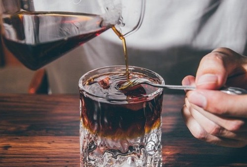Penderita Darah Tinggi, Ini Cara minum Kopi yang Aman