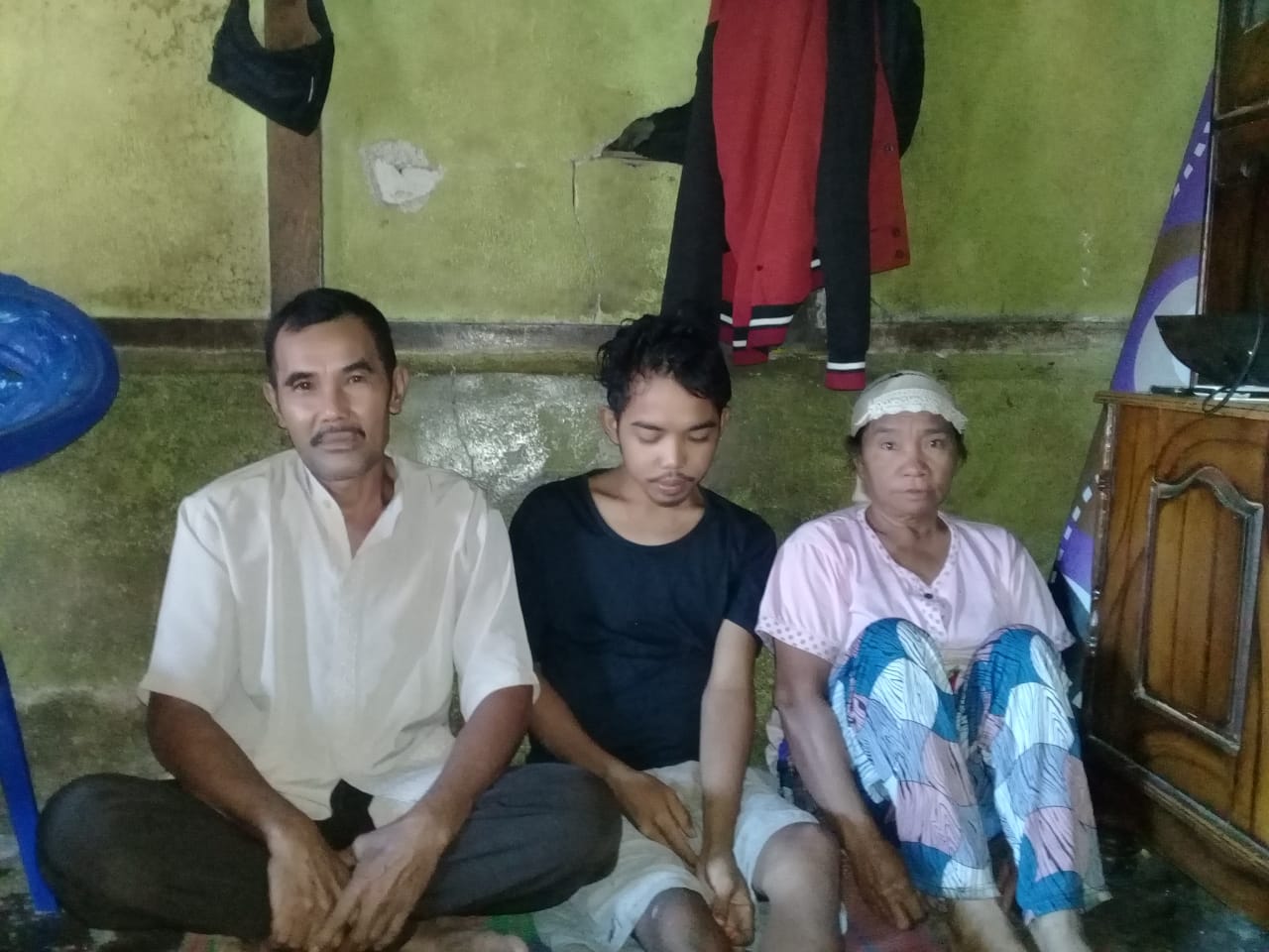 Derita Liver, Aris Munandar Berharap Sembuh Melalui Pengobatan Kampung