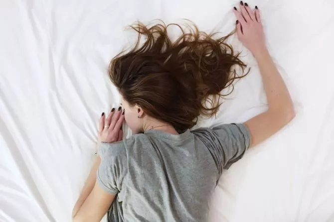 Ketahui Bahaya Menggunakan Gawai Menjelang Tidur