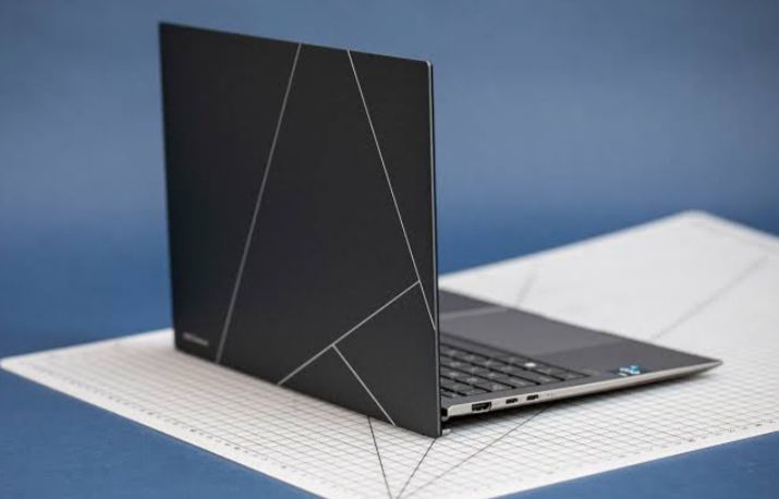 Zenbook S 13 OLED, Laptop OLED Paling Tipis Dengan Port Terlengkap