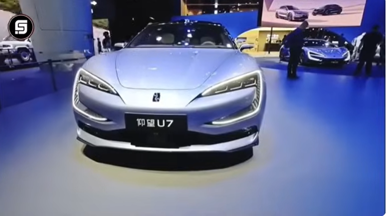 Kenapa Mobil Cina Cepat Ganti Model? Strategi Industri dan Tren Teknologi