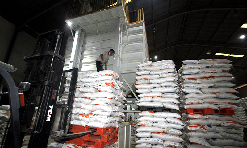 Cadangan Beras Nasional Cukup untuk 324 Hari ke Depan