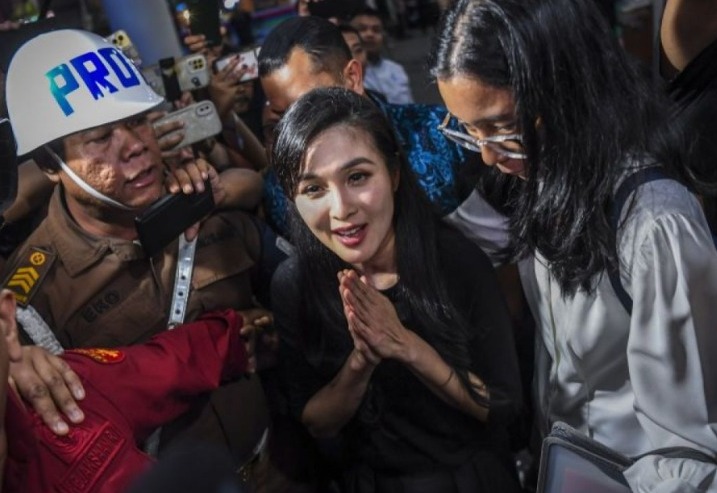 Beredar Kabar Sandra Dewi Tersangka Kasus Korupsi Timah, Cek Kebenarannya!