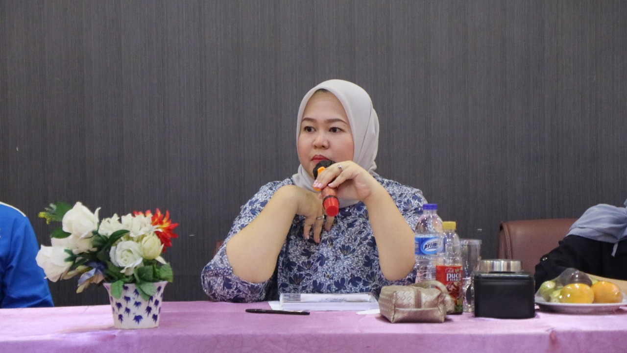 Senator Riri Sampaikan Strategi Antisipasi Resesi di Bengkulu 