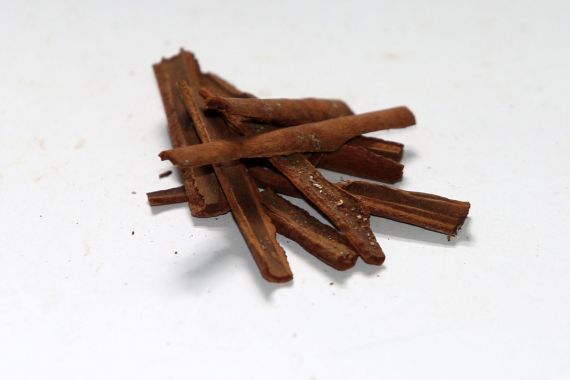 Siklus Menstruasi Berantakan? Coba Atasi dengan 3 Ramuan Herbal Ini