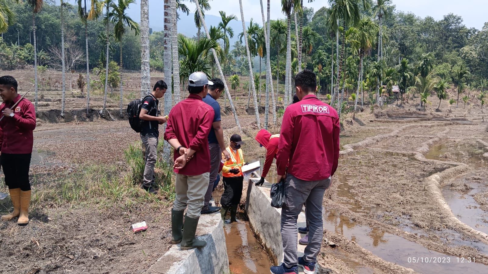 Amazing !Persatuan Insinyur Indonesia Cek Bangunan Dana Desa Pungguk Pedaro di Lebong