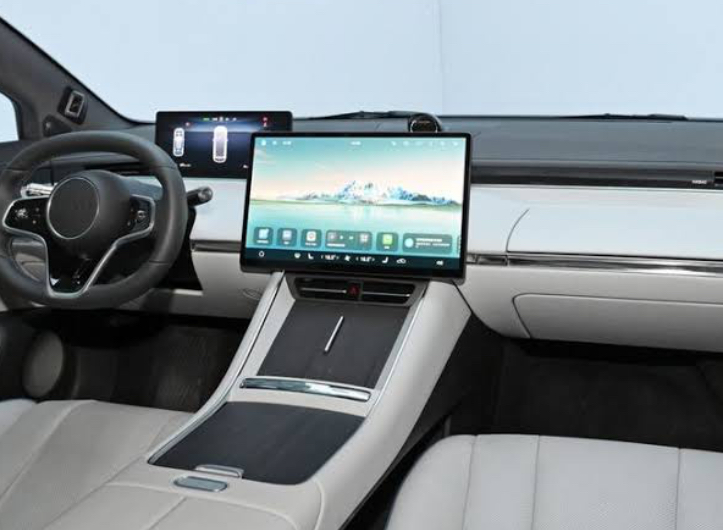 Mobil Paling Aman di Cina, Mobil Listrik Huawei Raih 93,7% dalam Uji Tabrak