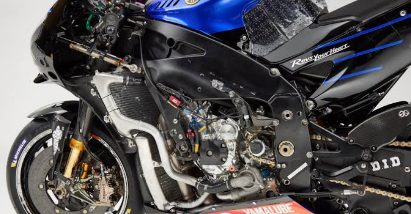 Motor Yamaha Mesin V4 Masih Ketinggalan Jauh dari Rival