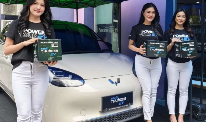 Perbedaan Aki Mobil Listrik dan Aki Mobil Konvensional yang Perlu Diketahui