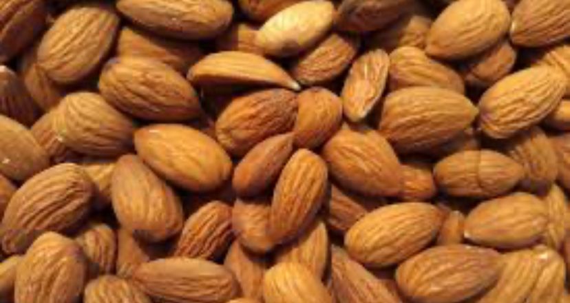 Calon Pengantin Baru Rutin Konsumsi Kacang Almond Rasakan Khasiatnya