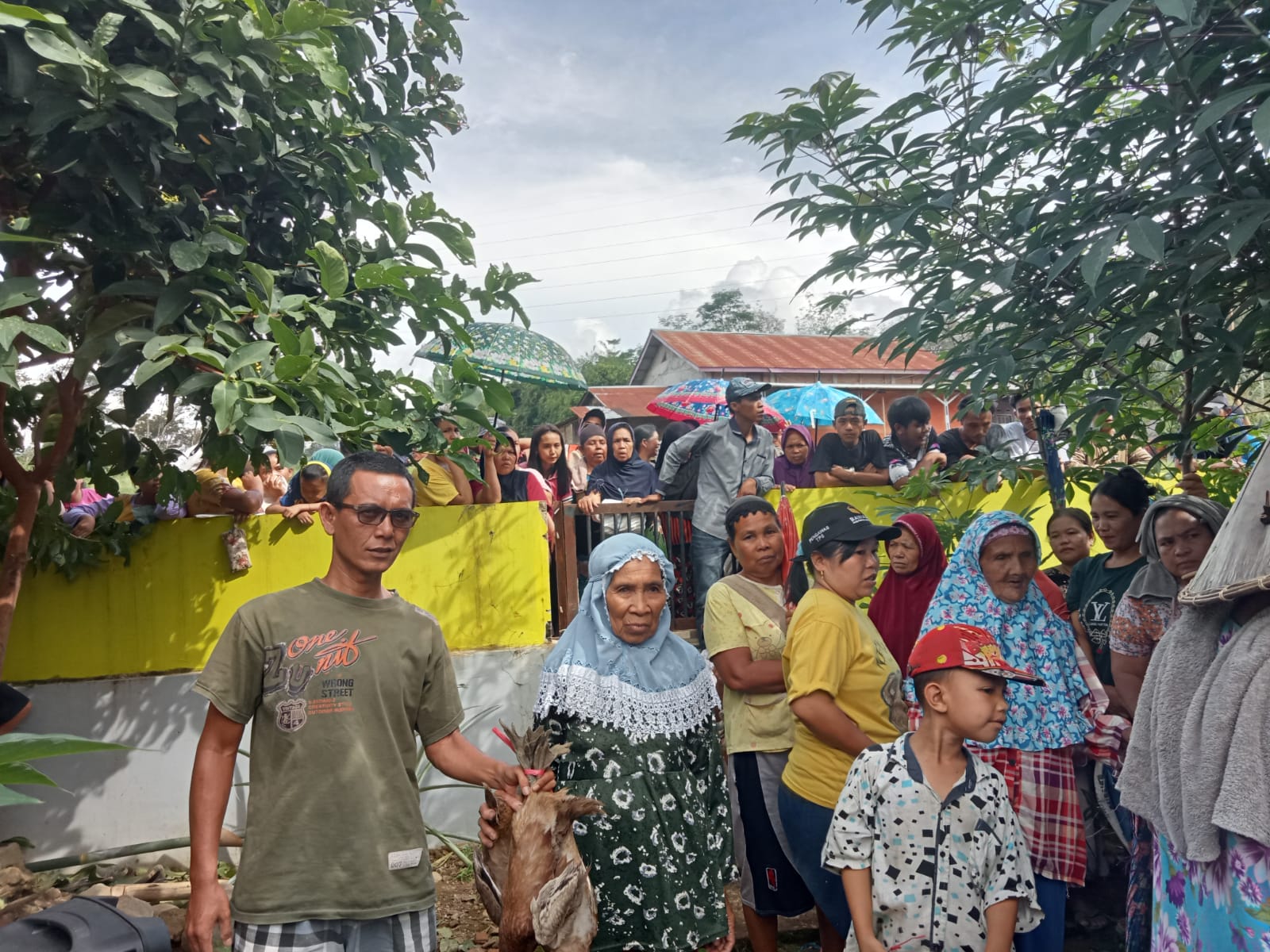 Bantuan Itik: Dorong Ketahanan Pangan dan Ekonomi Warga Desa Pagar Agung