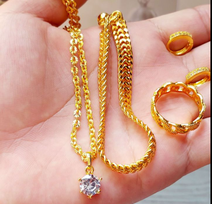 HARGA EMAS HARI INI 28 FEBRUARI 2026 NAIK! Antam Tembus Rp3.045.000, Cek UBS & Galeri 24 Sekarang