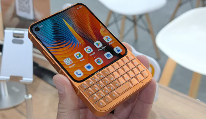 Titan 2 Elite: Android 16 Dengan Keyboard QWERTY Fisik