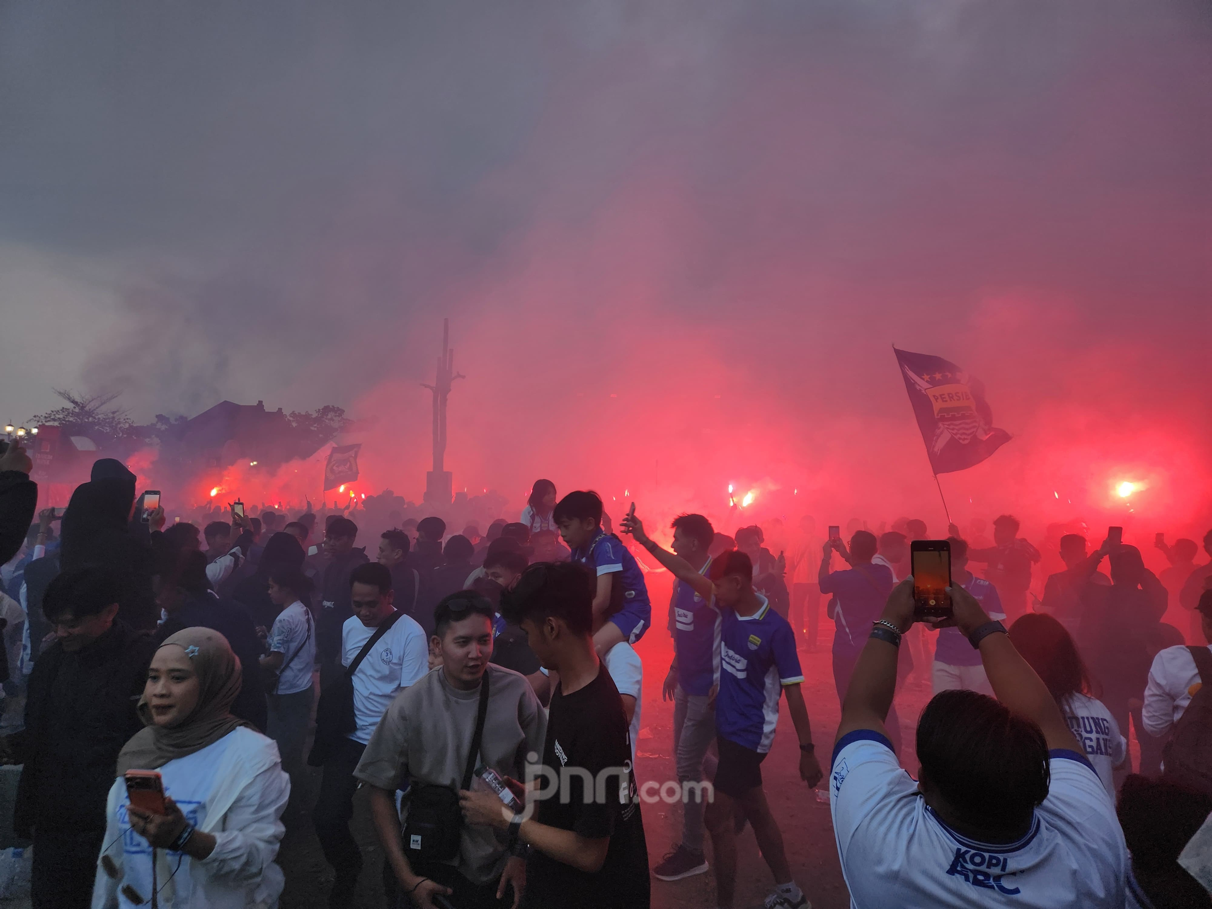 Ulah Suporter Bikin Tekor, Sanksi Denda Persib Bandung Tembus Rp5 Miliar
