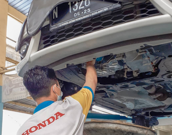Jadwal Ganti Oli Mobil Honda Transmisi Tiap Berapa Kilometer?