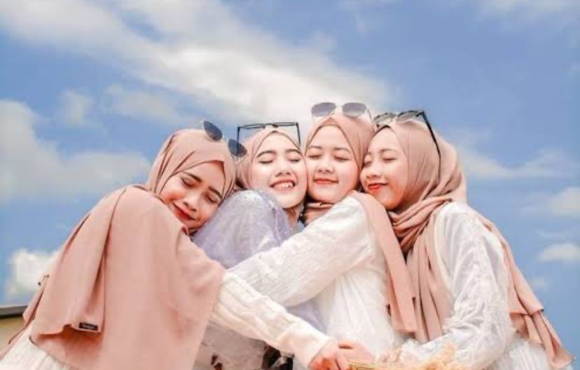 Tips Menghasilkan Foto Keren Dengan Teman-Teman Ala Selebgram