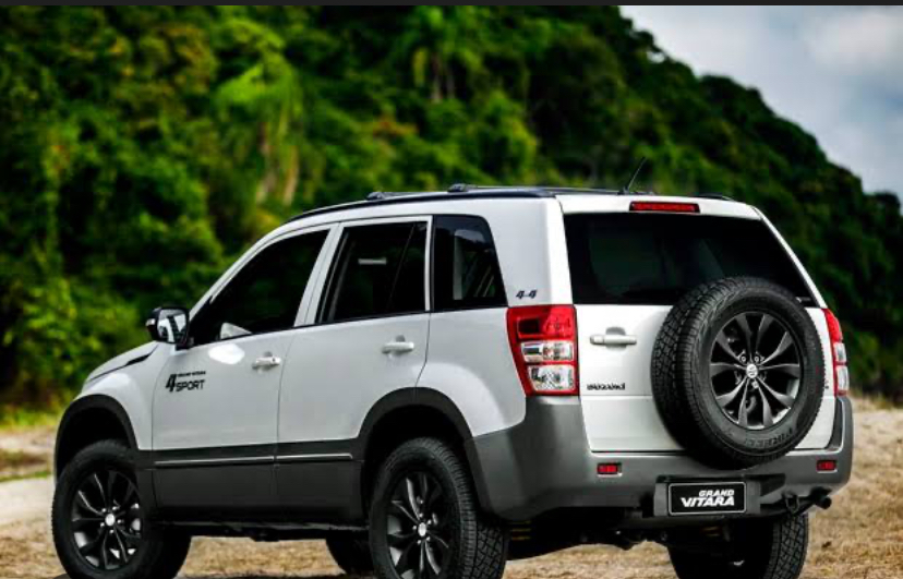 Suzuki Grand Vitara Serba Hitam, Mewah!