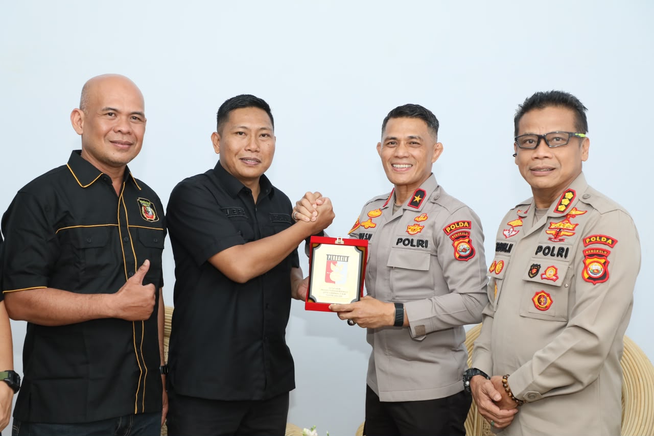 Kunjungi Pengprov Perbakin, Kapolda Bengkulu Komit Dongkrak Prestasi Atlet Perbakin di Kancah Nasional