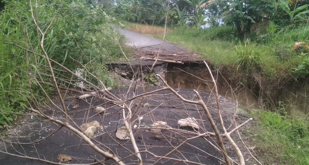  Anggaran Daerah Tak Mampu, Perbaikan Jalan Putus Embong di Lebong Andalkan Program TMMD