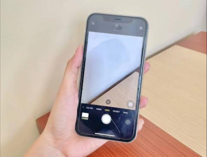 Pengguna iPhone Wajib Tahu, Cara Mengatasi Kamera iPhone Yang Berkedip Dengan Mudah