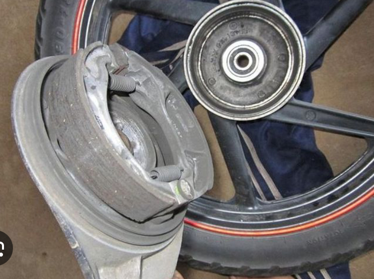 Cara Mengatasi Rem Parkir Motor Matik Tersangkut