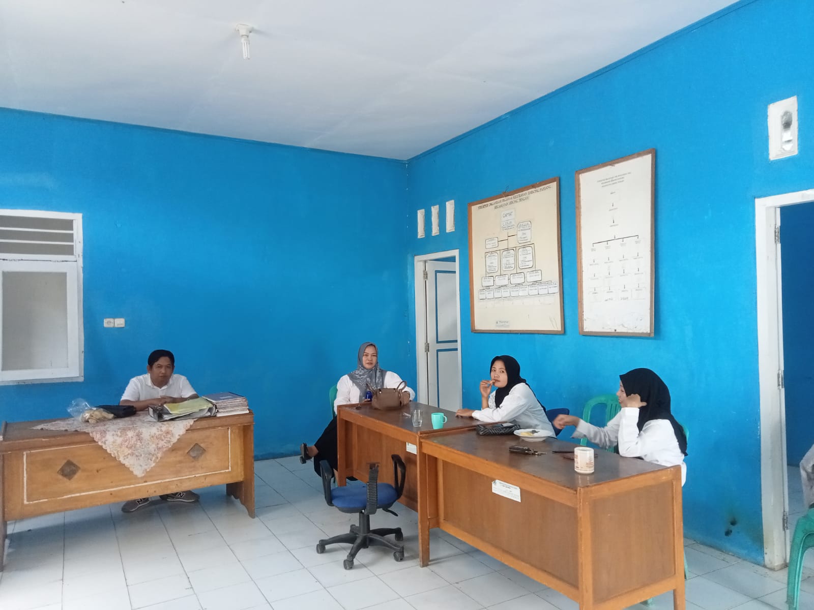 Dana Kelurahan Tahap II 2025 di Lebong Belum Cair, Seklur Embong Panjang Angkat Bicara