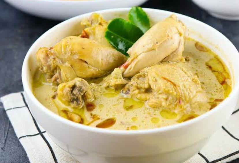 Anti Ribet, Ini Resep Opor Ayam Bumbu Kuning Khas Lebaran 2025