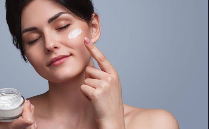 Waspadai Pilih Skincare, Ini Tips Tepat Pilih Produk Kecantikan Yang Aman