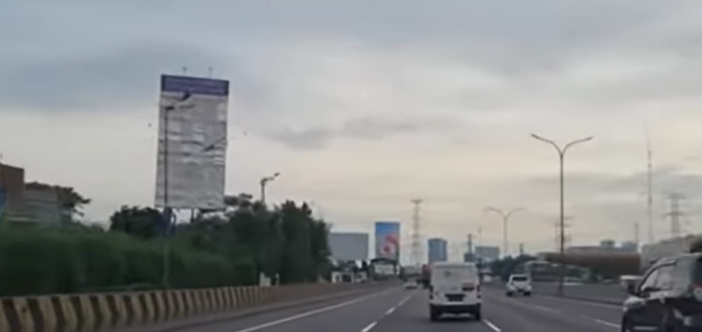 5 Mobil yang Mudah Overheat: Penyebab, Masalah Sistem Pendingin, dan Risiko Kerusakan Mesin