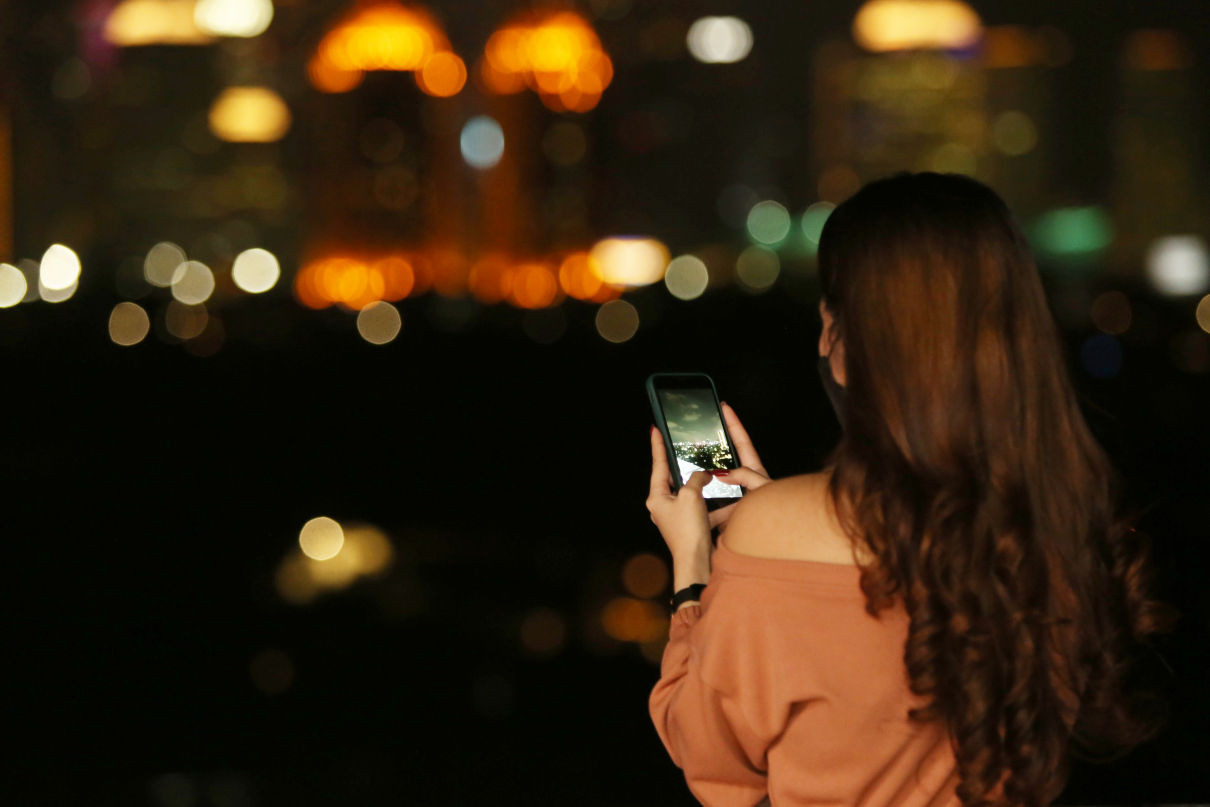 Update Instagram: Pengguna Kini Bisa Tulis Caption Berbeda di Tiap Foto Carousel