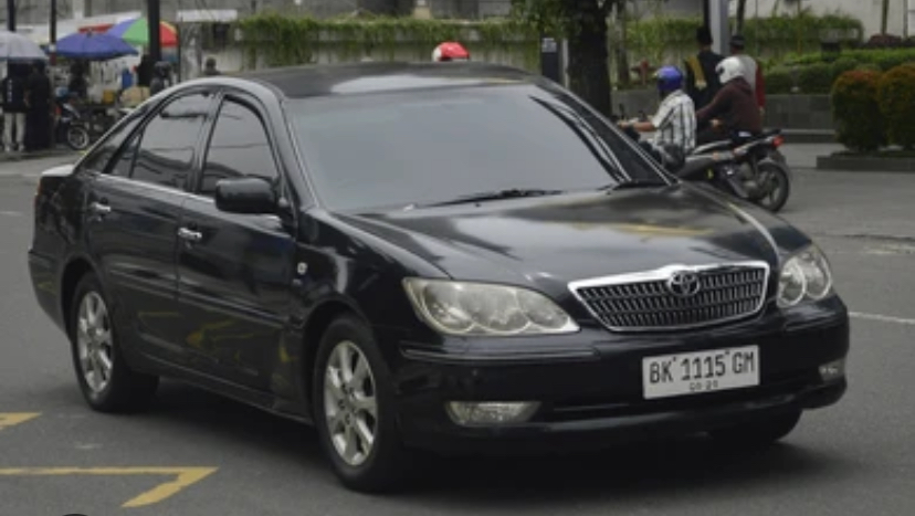 Toyota Camry XV30 Masih Menarik, Nyaman dan Murah Tapi Boros Bensin