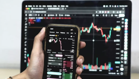 Kripto Hari Ini: Humanity Protocol, Sahara AI, dan Radiant Capital Runtuh hingga 80 Persen