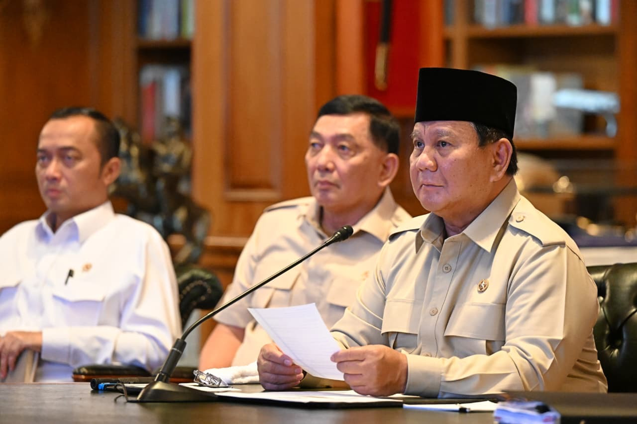 Prabowo Soroti Pemborosan Anggaran Daerah, Sindir Mobil Dinas Rp8 Miliar