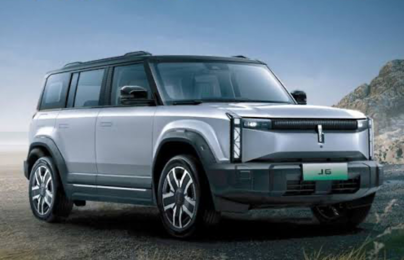 Chery J6T di Jalur Offroad Ringan Megamendung