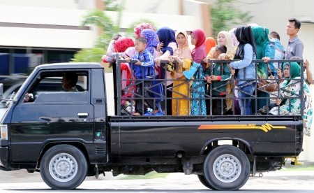 Ingin Jelajah Keindahan Lebong? Hindari Naik Mobil Bak Terbuka, Ini Alasannya! 