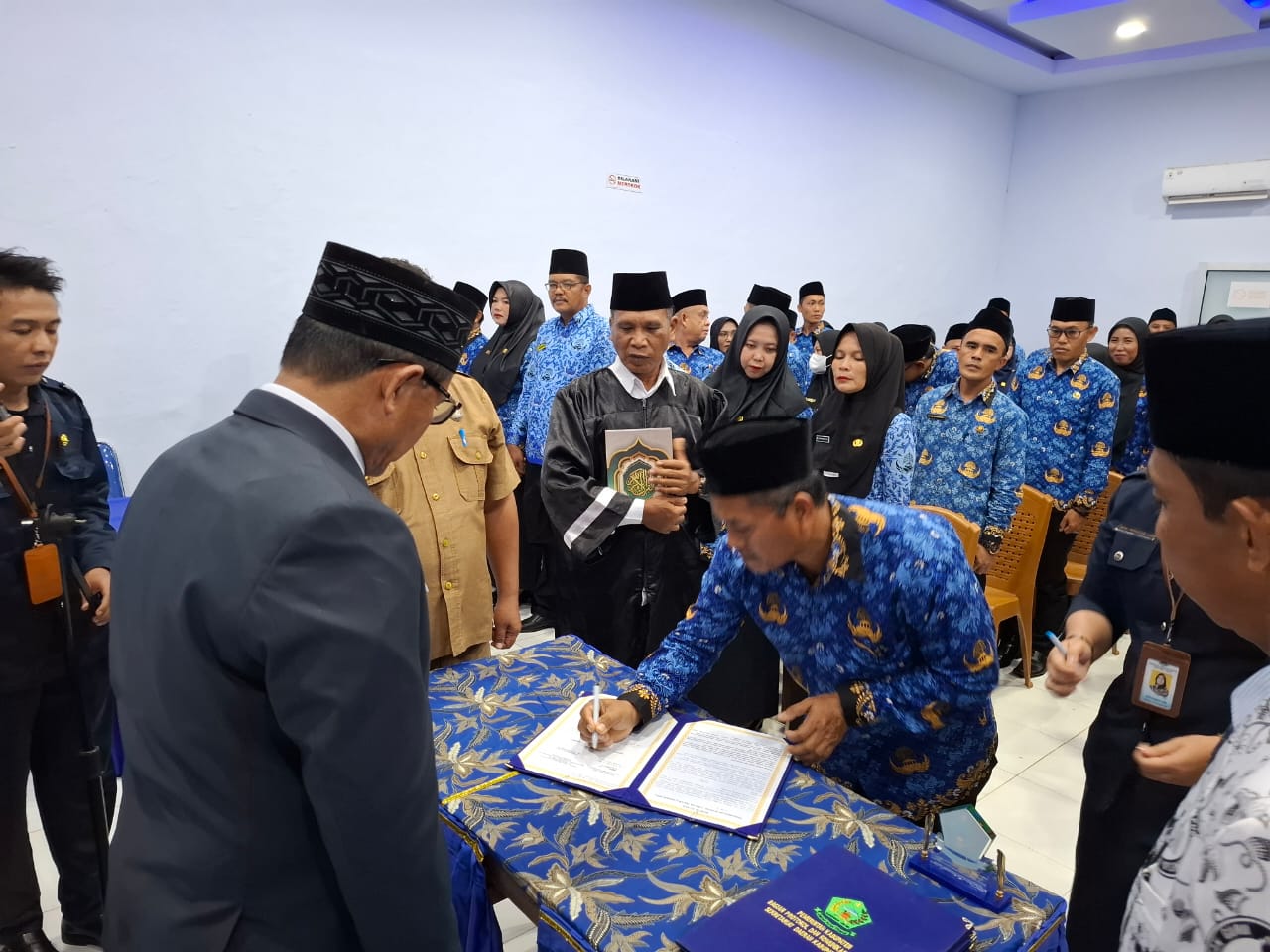 80 Kepala Sekolah dan 3 Korwil Dikbud Lebong Resmi Dilantik, Cek Nama dan Jabatan Barunya