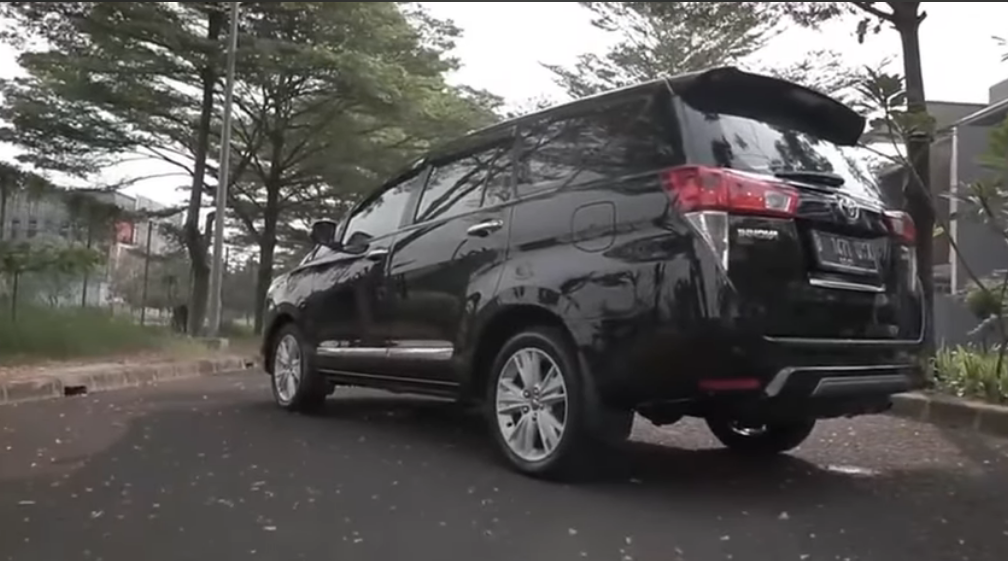 Mobil Bekas Terlaris Sepanjang 2025, Innova Masih Jadi Raja Pasar