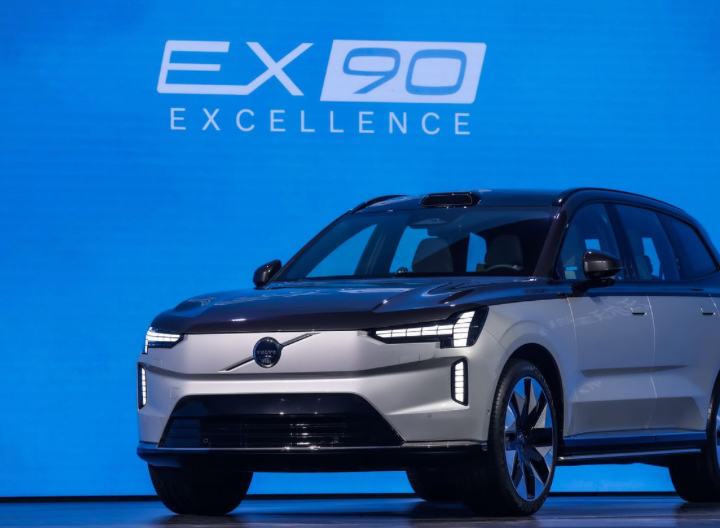 Volvo EX60 SUV Listrik Jarak Tempuh 810 KM 