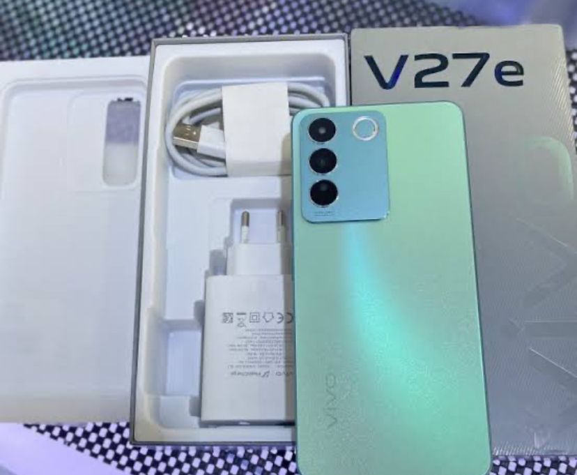 Harga Vivo V27e Turun, Gunakan RAM 12GB dan Layar 120Hz