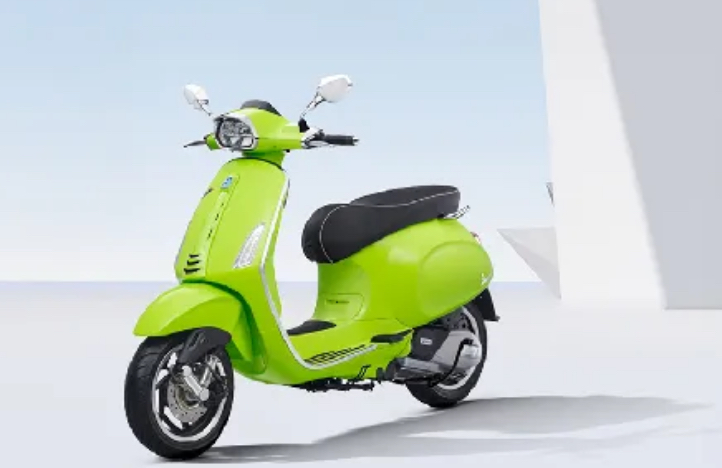 Vespa Sprint Tech 2026 Naik ke 180 cc, Hemat BBM!