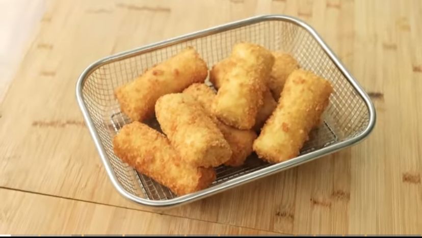 Lembut dan Gurih Abis! Resep Risoles Ragout Ayam yang Cocok Dijadikan Camilan 