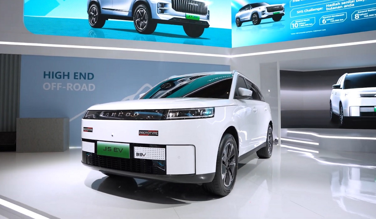 Mobil Listrik Jaecoo J5 EV Dirilis di GIIAS 2025, Harganya Mulai Rp 300 Jutaan