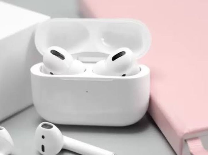 Apple Bakal Menghadirkan Fitur Penerjemah Percakapan di AirPods, Wow!